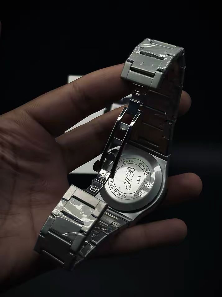 Hublot Men's Watches with Chain Straps ⌚️