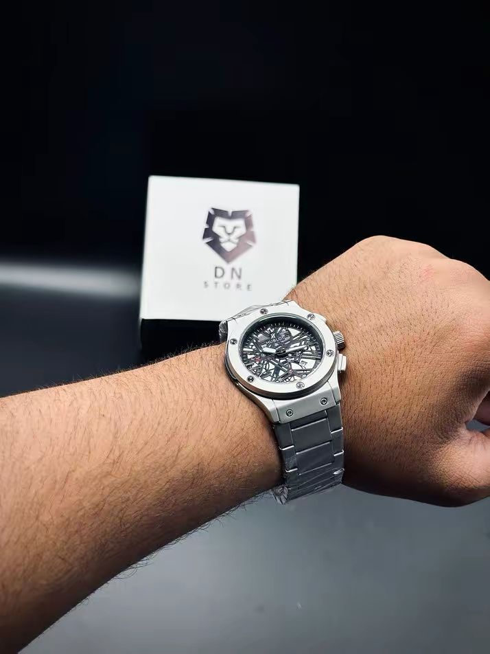 Hublot Men's Watches with Chain Straps ⌚️